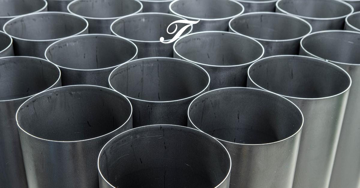 Comparação entre tubos com costura e tubos sem costura em aço carbono Comparação entre tubos com costura e tubos sem costura em aço carbono